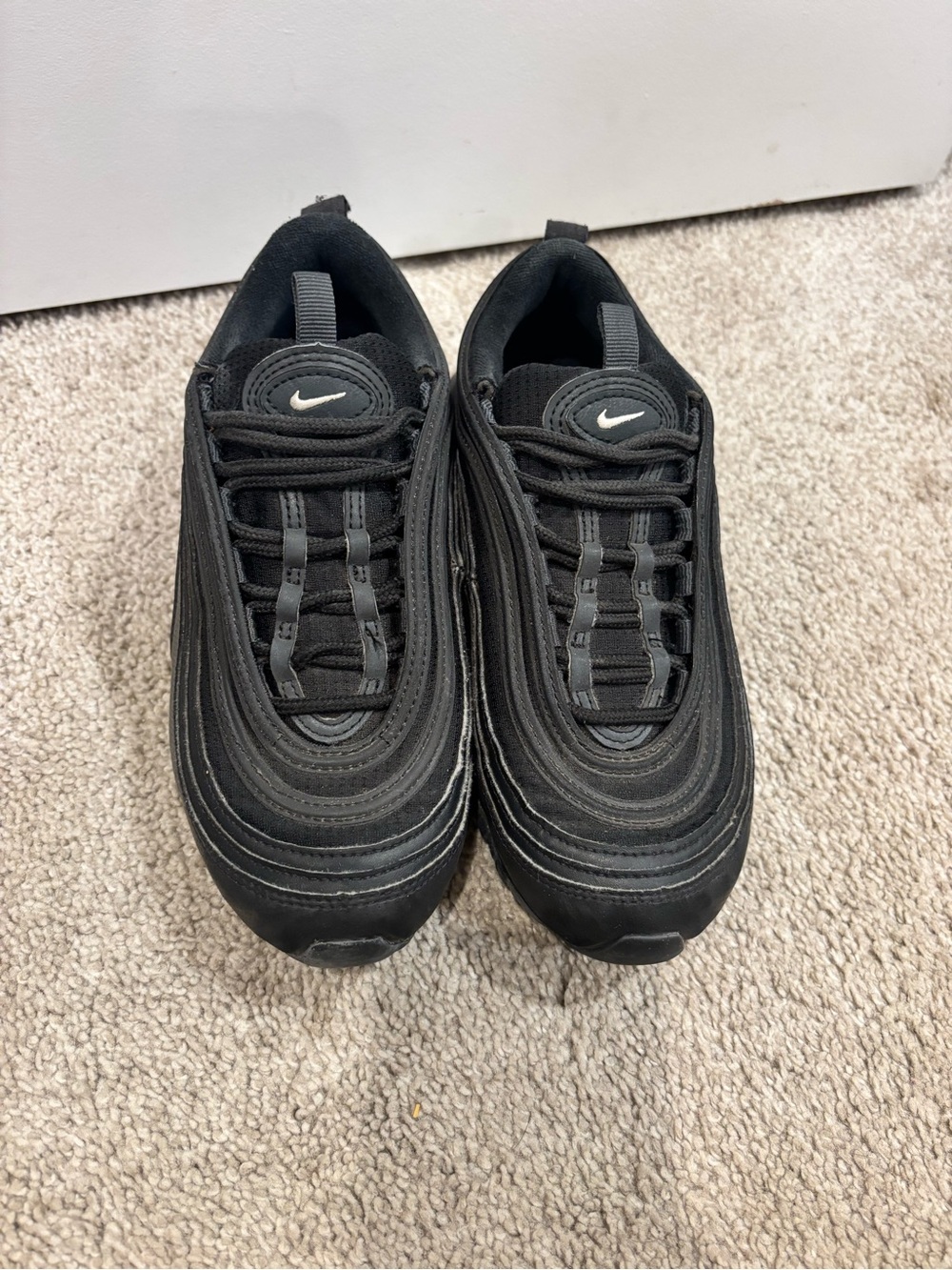 Nike Black Low-Top Wave Runner Sneakers